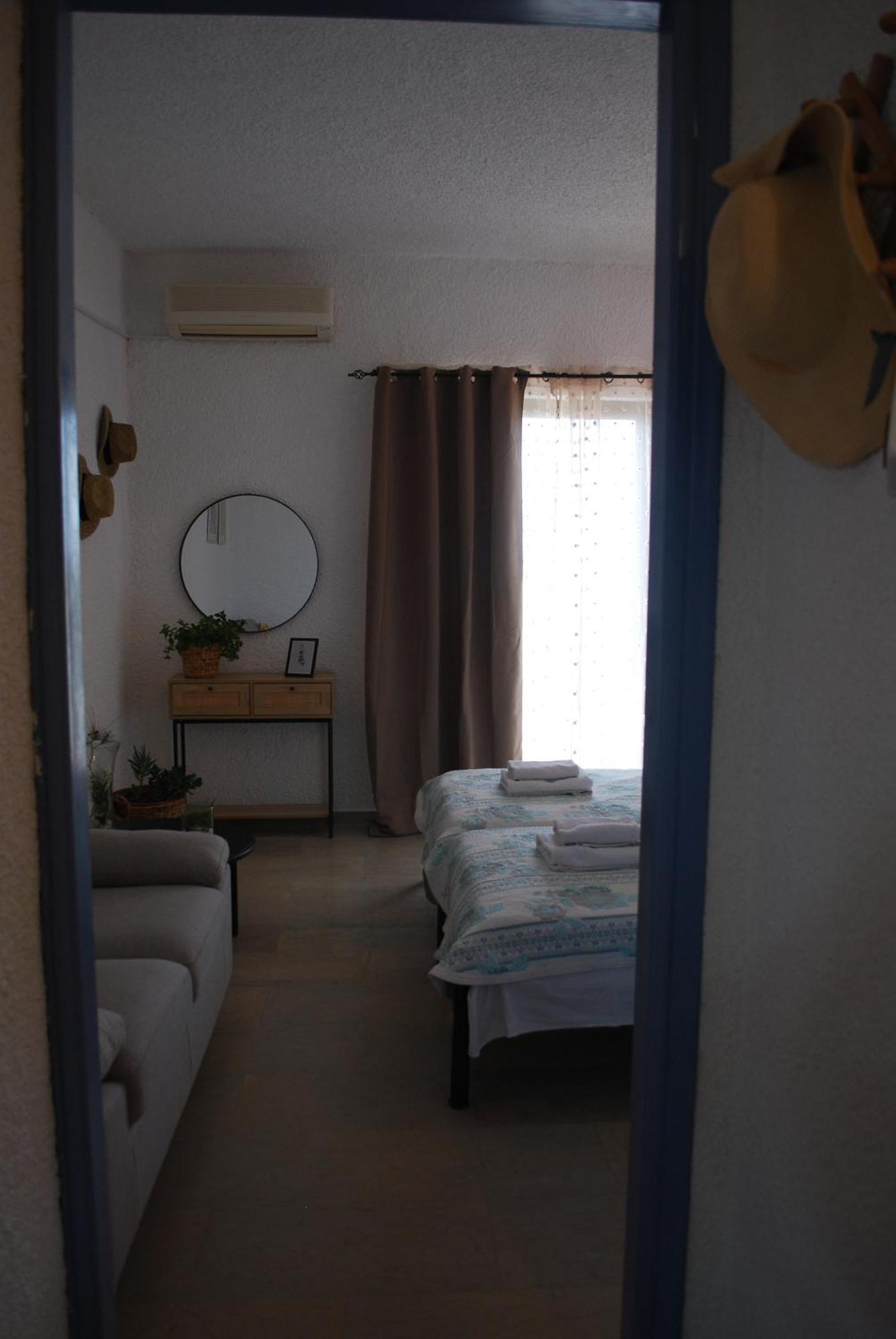 Sunset Rooms Agia Marina  Exterior foto
