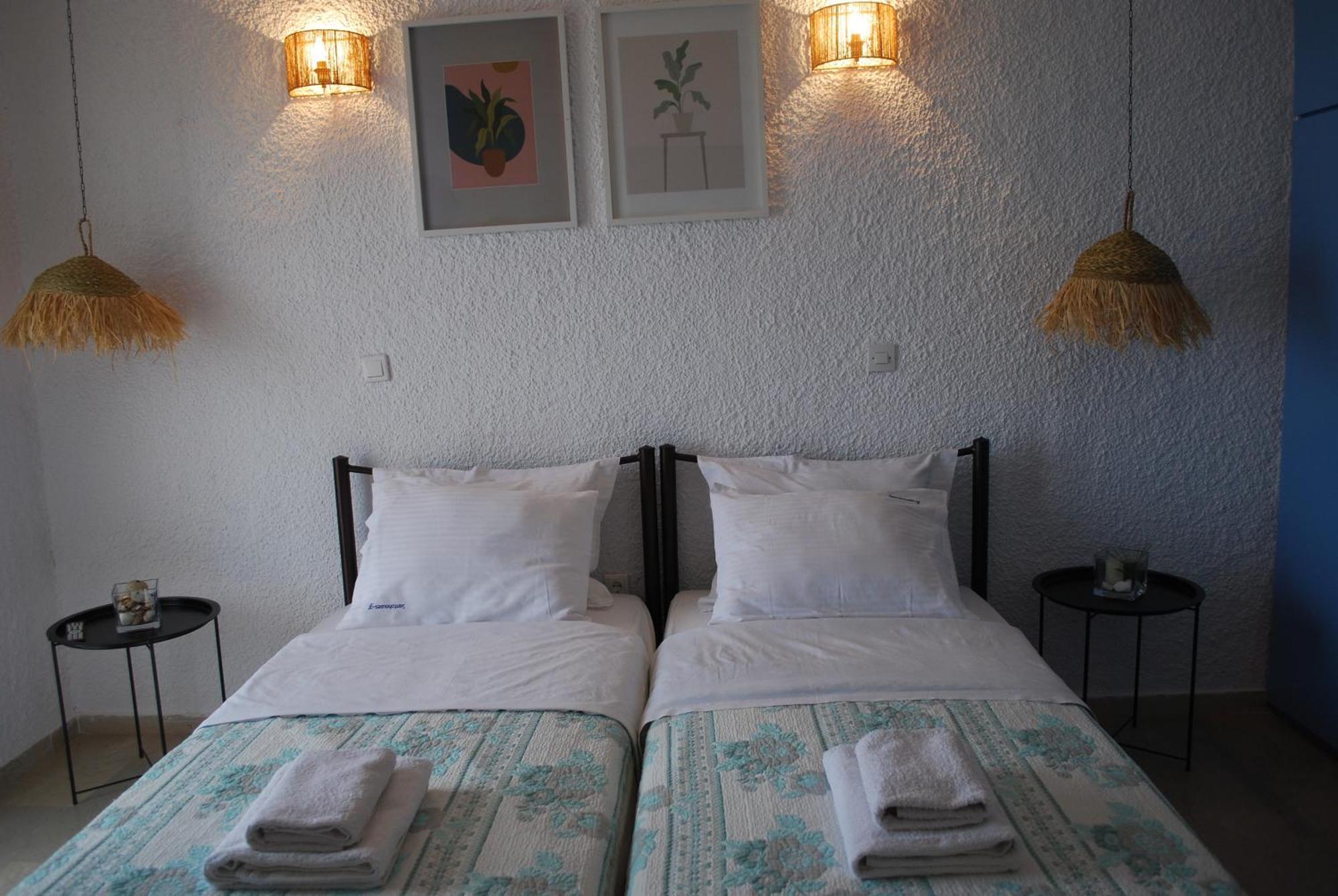 Sunset Rooms Agia Marina  Exterior foto